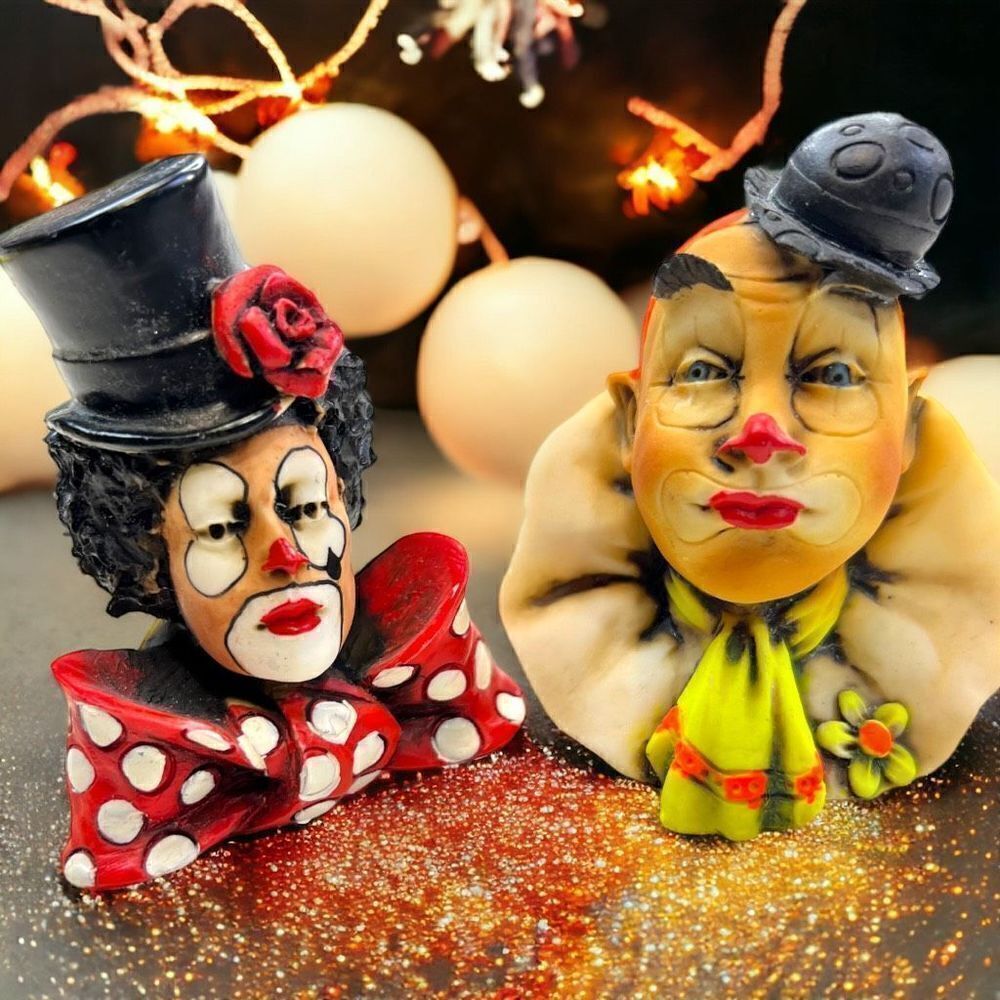 Vintage Artefice Ottanta Clowns Italian Clowns Lot of 2 Hand Painted 2.5” Tall